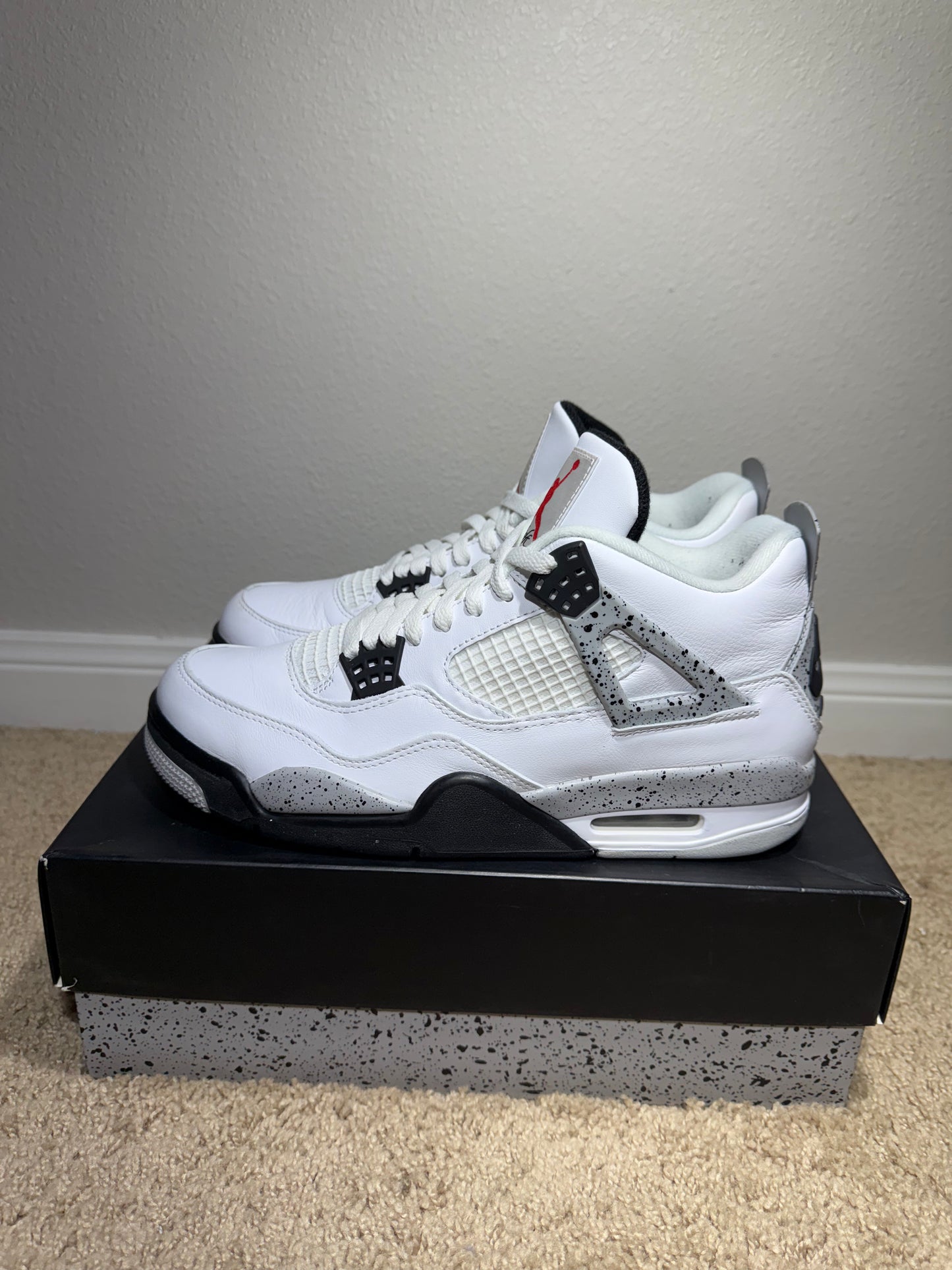 Jordan Retro 4 “White Cement” Size 9.5